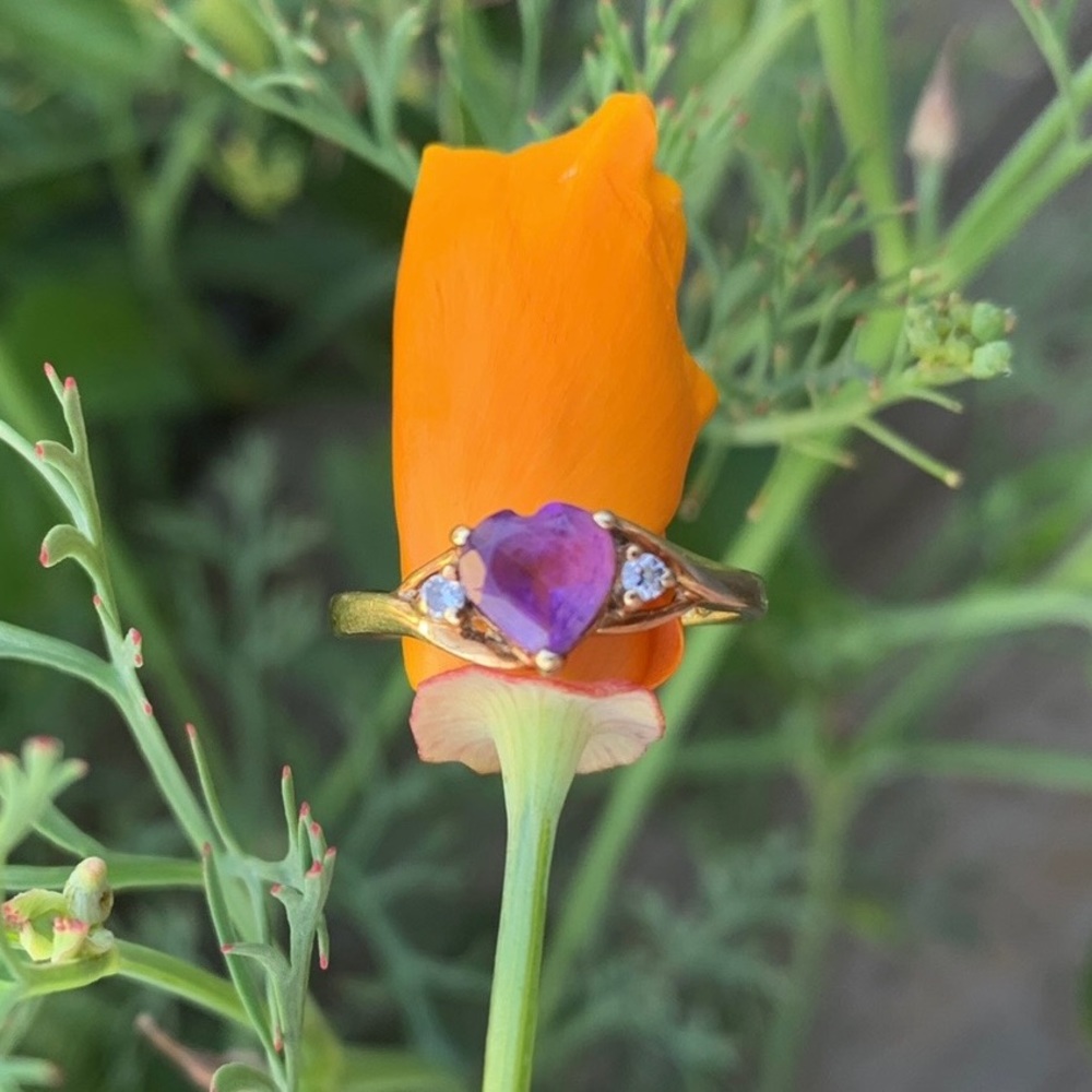 10k gold ring with heart shaped purple stone and CZ